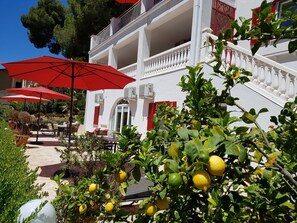 Outdoor dining - Villa Michaela by Interhome (Peguera)