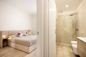 Shower, hair dryer, bidet, towels - The Bronze Rose (Bergamo)