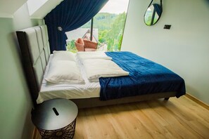 3 chambres, accĂšs au Wi-Fi (inclus), literie fournie