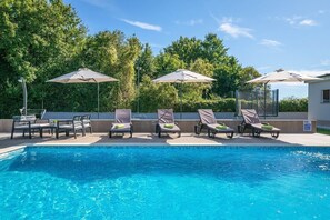 A heated pool - House Casetta Filip (V3546-K1) - Krnica (Pula) (Krnica (Pula))