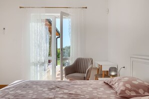 3 bedrooms, Internet, bed sheets - Villa Galiola (100101-K1) - Manjadvorci (Manjadvorci)