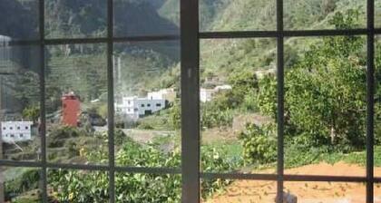 Casa Claudia in Hanglage mit Meerblick by Interhome