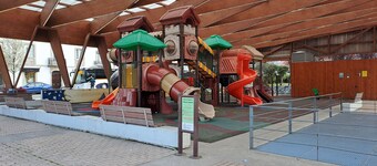 Torre Plaza 4. A cozy apartment in Boiro, beaches and terraces.