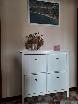 Interior - Torre Plaza 4. A cozy apartment in Boiro, beaches and terraces. (boiro)