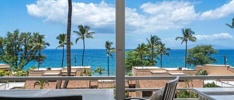 Appart'hôtel, 1 très grand lit et 1 canapé-lit, balcon, vue océan (Kamaole Beach Royale 404) | Restauration extérieure