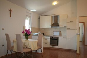 Dining - Apartments Mara (16036-A3) - Liznjan (Liznjan)