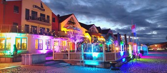 Pension Hafenblick - Rooms with city view