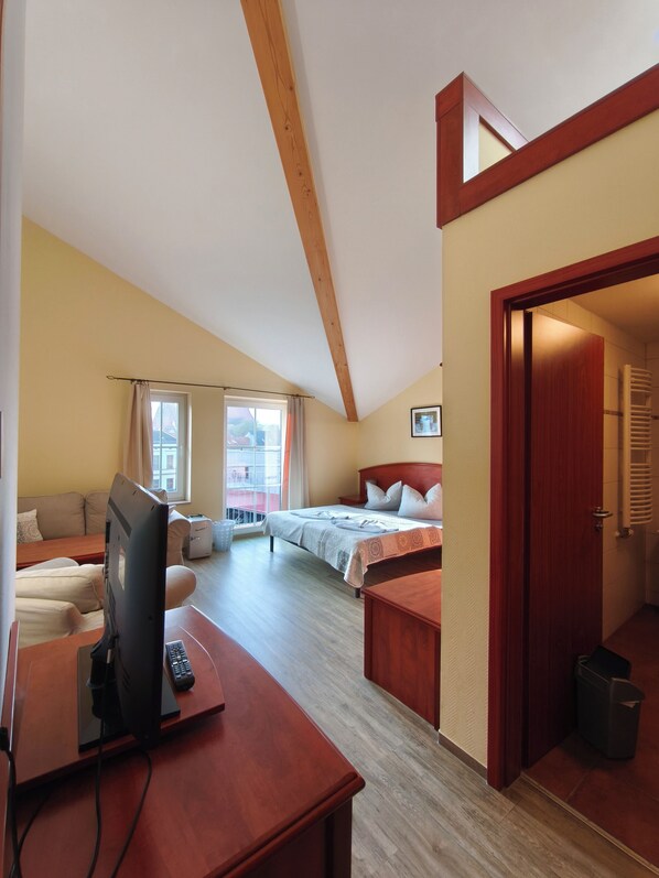 WiFi, bed sheets - Pension Hafenblick - Rooms with city view, 2nd floor (Barth)