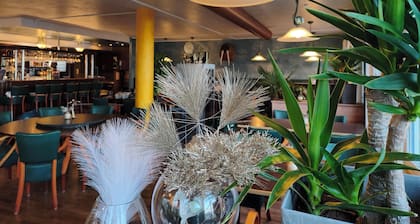 Pension Hafenblick - Zimmer mit Stadtblick 2.OG