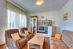 TV - Apartment Korpar (16056-A1) - Medulin (Medulin)