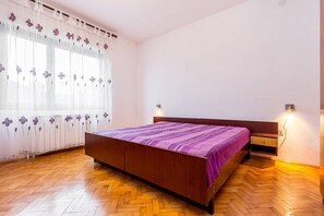 Accès Internet, draps fournis