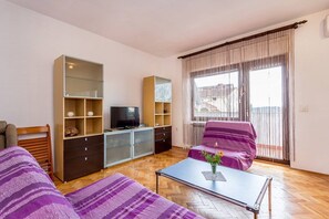TV - Apartment Jovanka (16063-A1) - Medulin (Medulin)