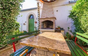 Outdoor dining - Apartments Danilo (16068-A1) - Medulin (Medulin)