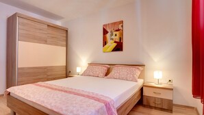 2 Schlafzimmer, Internetzugang, Bettwäsche