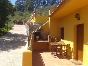 Outdoor dining - Finca mit Pool by Interhome (San Fernando)