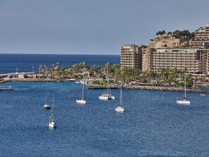 Marina - Modernes Strandapartment mit atemberaubendem Meerblick by Interhome (Patalavaca)