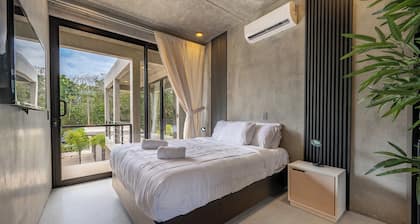 NELBLU FLAMINGO SUITES