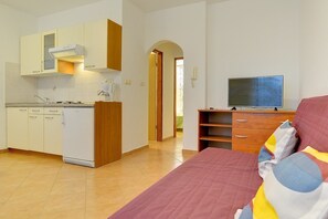 Internet, bed sheets - Apartments Ulika (16031-A2) - Medulin (Medulin)