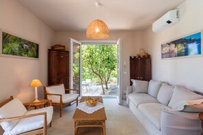 Living area - CASA LIMONAIA - Where the sea speaks to you and silence embraces your soul (Rapallo)