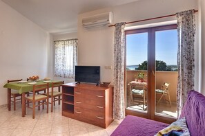 TV - Apartments Ulika (16031-A5) - Medulin (Medulin)