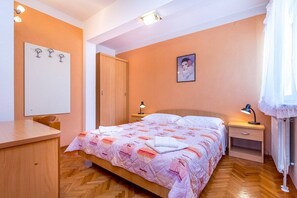 Internet, bed sheets - Apartments Nevija (16066-A5) - Medulin (Medulin)