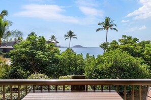 Outdoor dining - Mana Kai (Kihei)