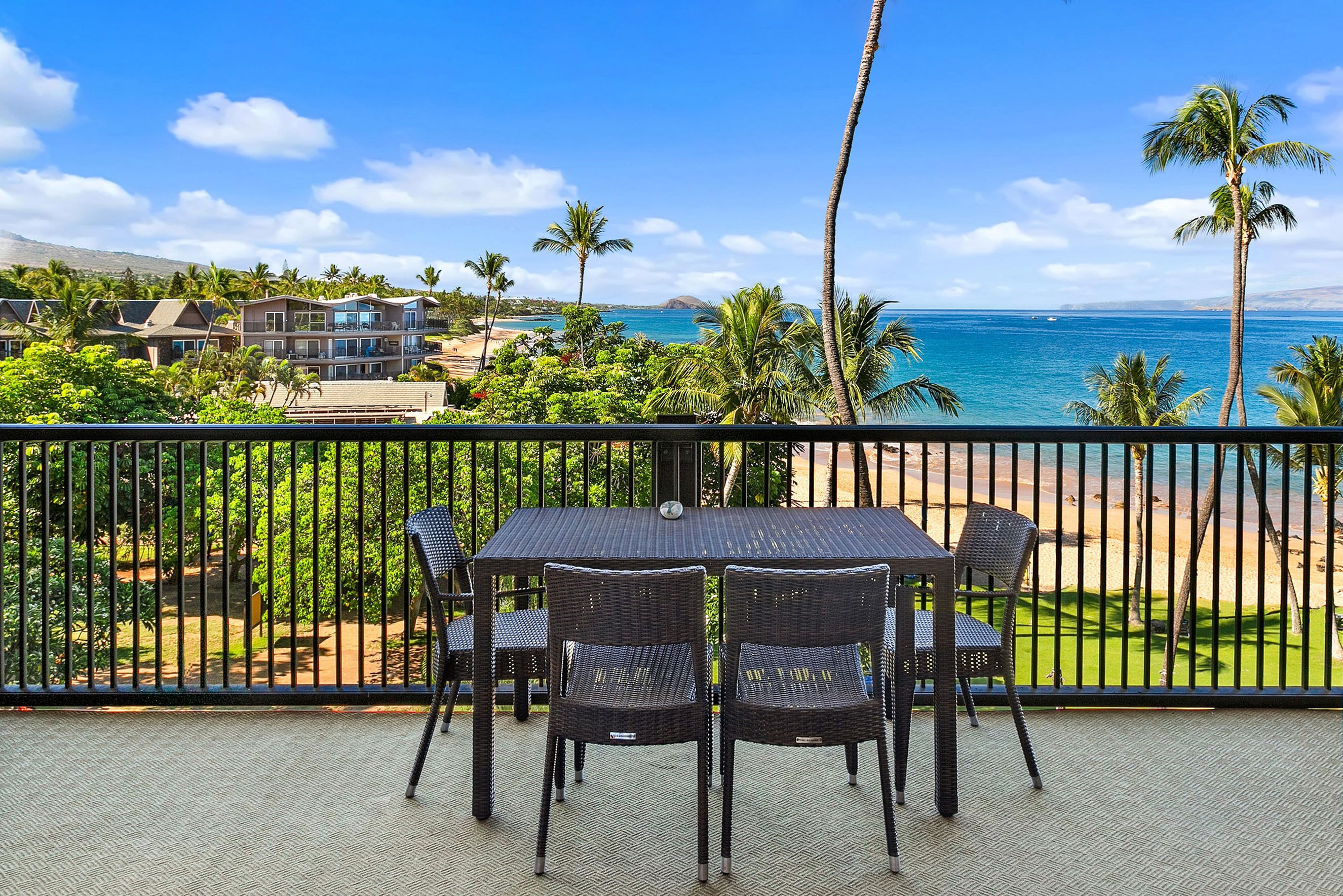 Condo, Multiple Beds, Balcony, Ocean View (Mana Kai 410) | Outdoor dining