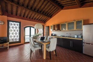 Private kitchen - Panoramic Appatamento Borgo di Matraia (Matraia)