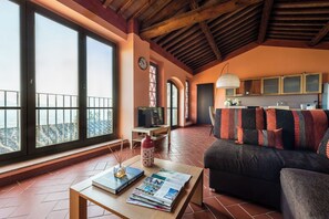 Living area - Panoramic Appatamento Borgo di Matraia (Matraia)