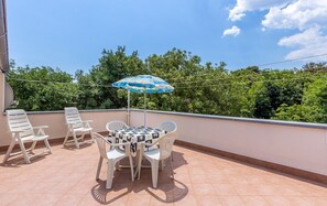 Outdoor dining - House Cador (16107-K1) - Vinkuran (Vinkuran)