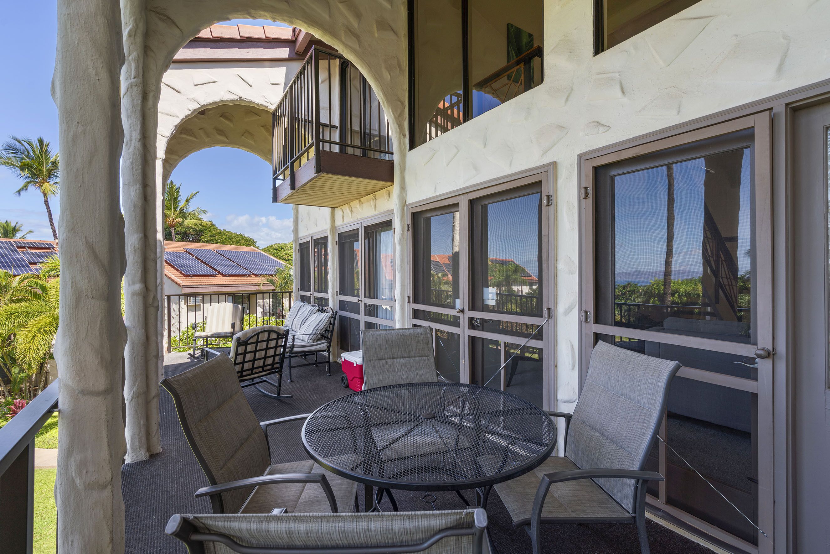 Lägenhet - flera sängar - balkong - havsutsikt (Maui Hill 116) | Restaurang utomhus