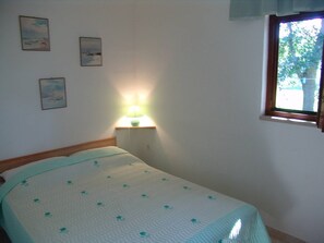 Internet, bed sheets - Apartments Christa (16127-A4) - Krnica (Pula) (Krnica (Pula))