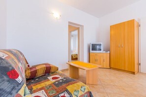 TV - Apartments Cukon (16136-A5) - Medulin (Medulin)