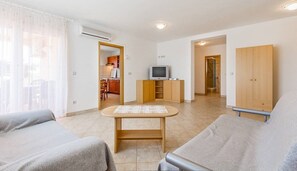 TV - Apartments Cukon (16136-A7) - Medulin (Medulin)