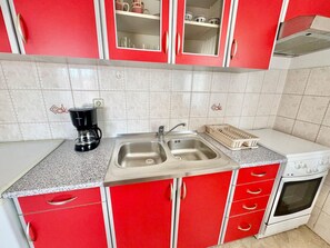 茶具/咖啡用具、冰箱、厨具/餐具