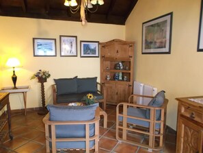 Living area - mit Blick auf das Wasser by Interhome (Icod de los Vinos)