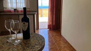 Unclassified image, 3 of 51, button - Superior 1-Zimmer-Wohnung mit Terrasse und Meerblick by Interhome (Icod de los Vinos)