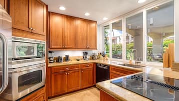 Condo, Multiple Beds, Balcony, Garden View (The Palms at Wailea 705) | Private kitchen | Coffee/tea maker, dining tables