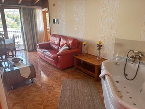 Interior - Junior Suite by Interhome (Icod de los Vinos)