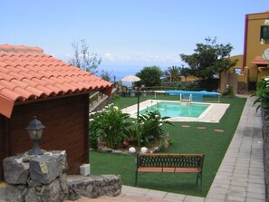 Pool - Typisches kanarisches Häuschen mit Terrasse und Grill by Interhome (La Orotava)