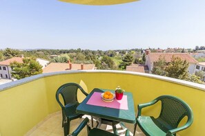 Outdoor dining - Apartments Verde (16211-A3) - Premantura (Premantura)