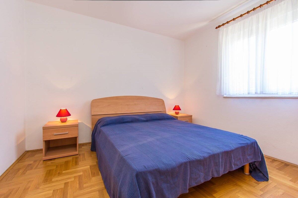 1 habitación, internet y ropa de cama 