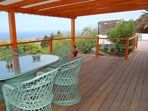 Outdoor dining - Casa Flores Alcala by Interhome (Alcalá)