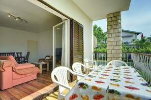 Outdoor dining - Apartment Ratko (16257-A2) - Medulin (Medulin)