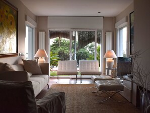 TV - Villa "Casa Roche" mit Blick auf das Wasser by Interhome (Conil de la Frontera)