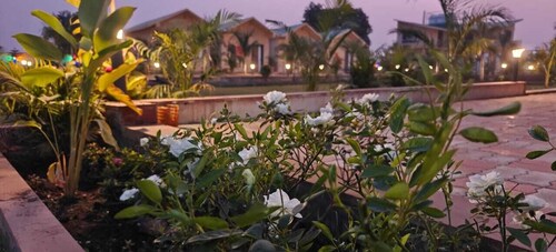 Ratanyas Jungle Resort by Nyotel