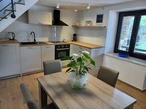 Fridge, stovetop, dishwasher, coffee/tea maker - House Orihi (16292-K1) - Barban (Barban)