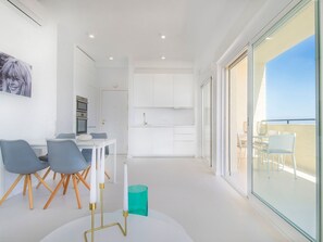 Dining - Schöne Ferienwohnung mit tollem Ausblick by Interhome (Marbella)