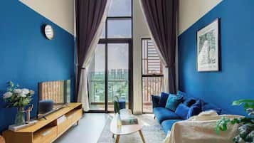Basic Room, 1 Bedroom, Club Lounge Access, City View | Egyptian cotton sheets, premium bedding, down comforters