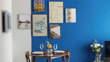 Basic Room, 1 Bedroom, Club Lounge Access, City View | Egyptian cotton sheets, premium bedding, down comforters